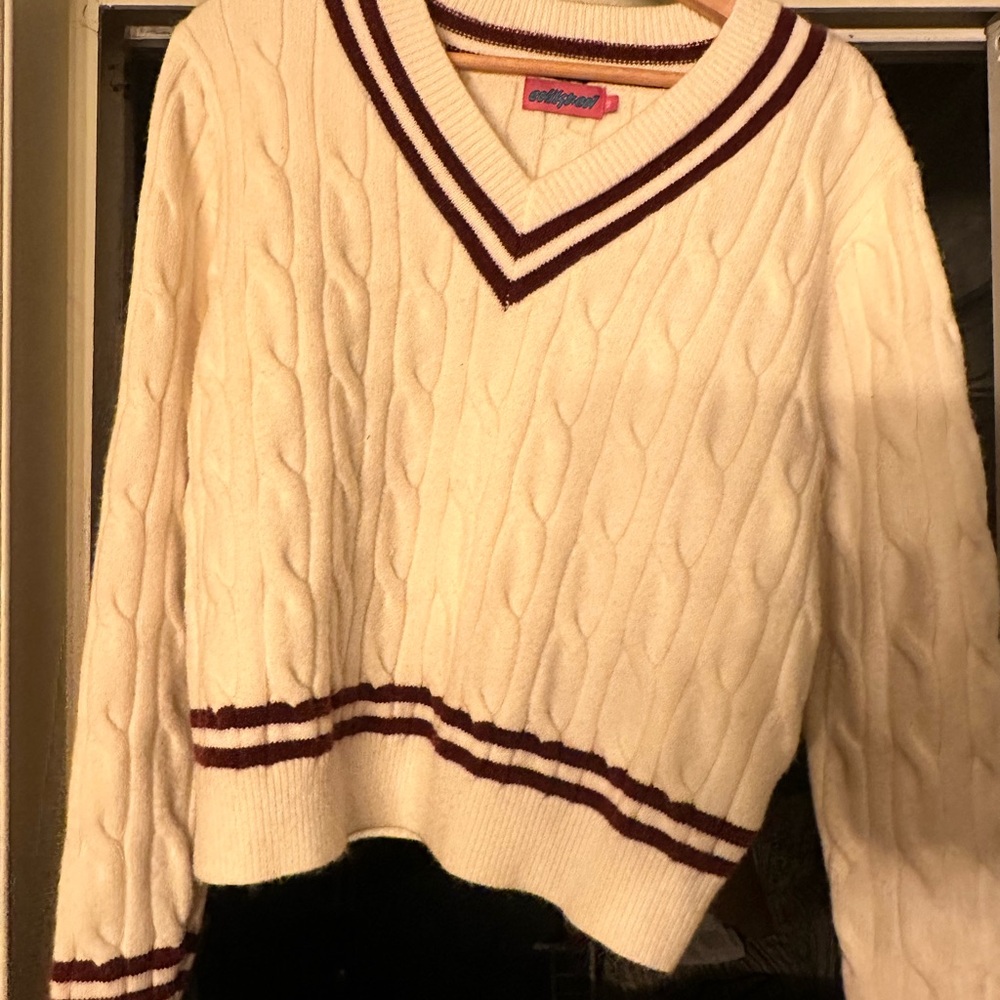 Edikted V-Neck Sweater - Cream and Maroon